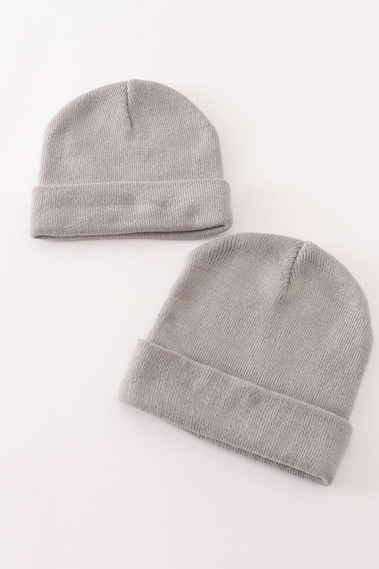 Grey ribbed basic knit beanie hat